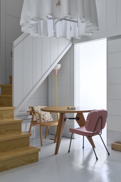 oy-lights_20241006_0102_out-c1-100per_ps_high-res_q100_8bit_adobe-rgb_v01